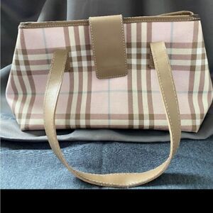 FINAL PRICE FLASH SALE🔥 AUTHENTIC VINTAGE BURBERRY PINK NOVA CANDY SHOULDER BAG